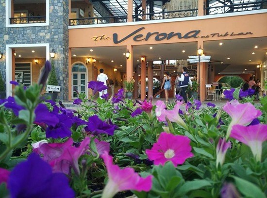 เดอะ เวโรน่า ทับลาน (The Verona at Tublan) สถานที่เที่ยว ปราจีนบุรี สุดฮอต แล้วแวะเติมพลังก่อนกลับกรุงเทพฯ ได้ที่ร้านอาหาร ครัวอากู๋ กบินทร์บุรี 