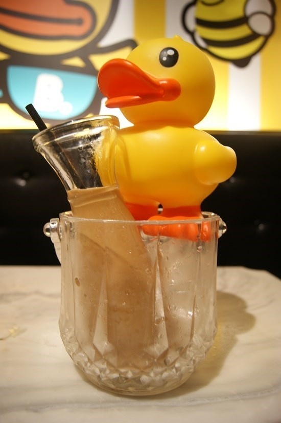 B Duck Cafe Thailand เปิดตัวที่ Centerpoint of Siam Square พรุ่งนี้