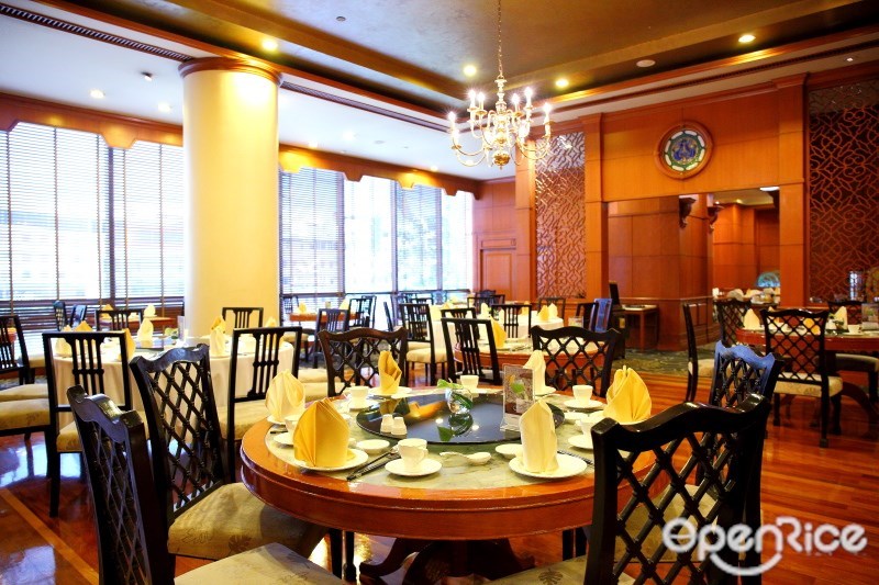 บุฟเฟ่ต์ติ่มซำกับอาหารจีนอิ่มไม่อั้น ห้องอาหารจีนหล่งฟ่ง (Loong Foong) โรงแรมสวิสโฮเต็ล เลอ คองคอร์ด กรุงเทพฯ (Swissotel Le Concorde Hotel) 