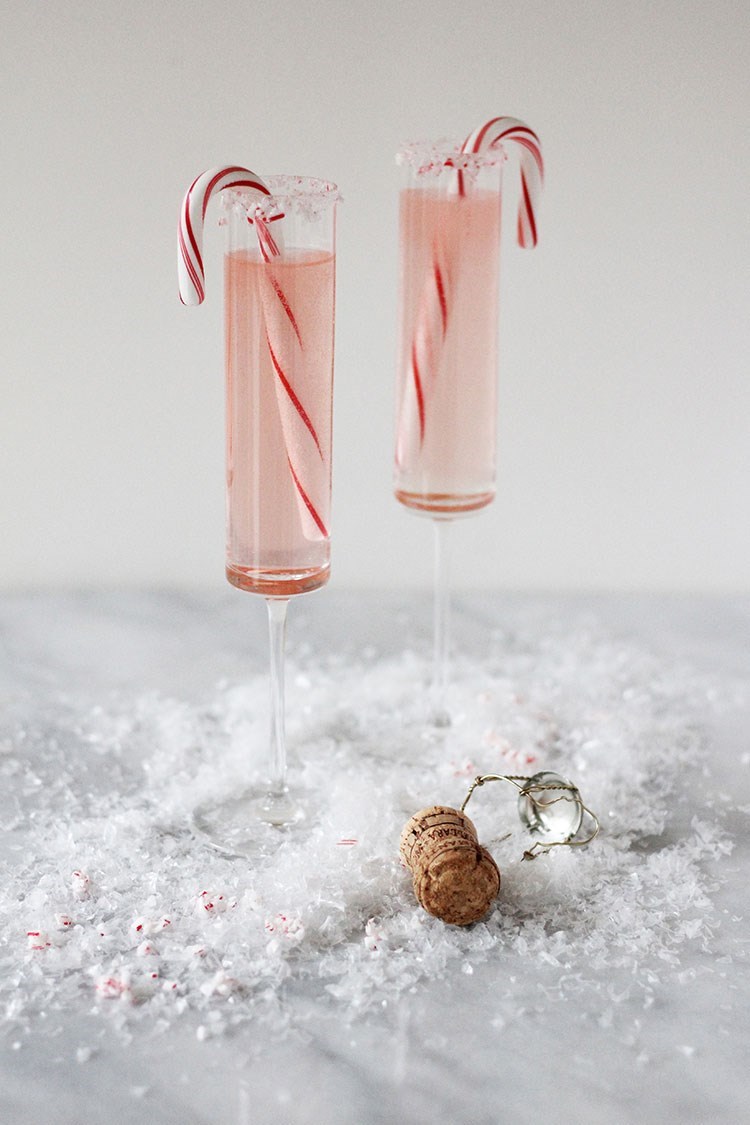 ไอเดียคริสต์มาส 2015 เครื่องดื่มคริสต์มาส ขนมคริสต์มาส Christmas Ideas Peppermint White Christmas Champagne Cocktail