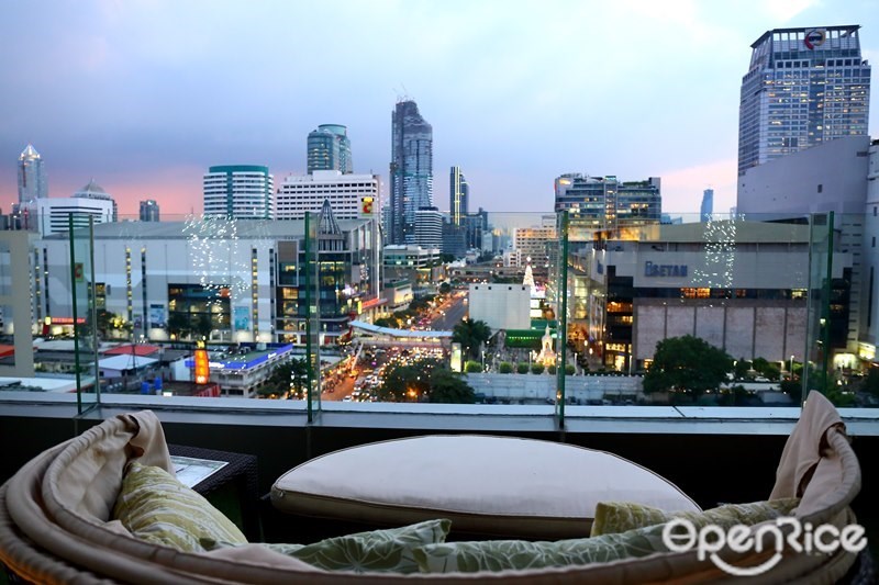 รวมร้าน Rooftop ดูพลุ และเคาท์ดาวน์สู่ปี 2016 ไปด้วยกัน! Bar 9, Rooftop at Hotel Novotel Bangkok Platinum