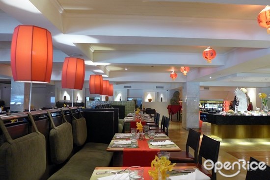 ห้องอาหารฟีสท์ (Feast) โรงแรมรอยัล ออคิด เชอราตัน (Royal Orchid Sheraton Hotel & Towers) บุฟเฟ่ต์อาหารจีนทุกวันพุธ 1,090++ บาท (Chinese Dinner Buffet) มาพร้อมโปรโมชั่นมา 4 จ่าย 3 คุ้มสุดๆ ถึงเดือนตุลาคม