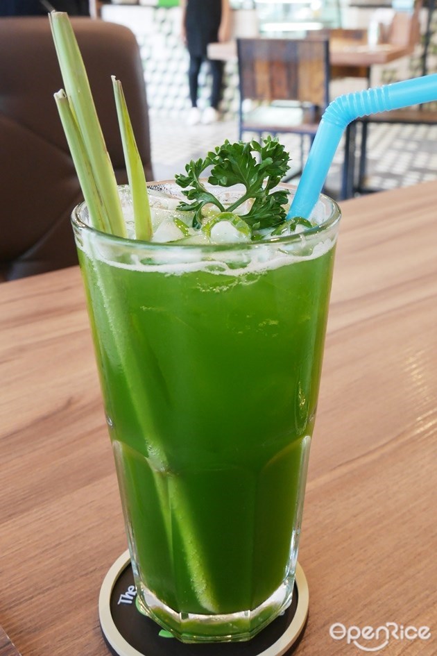 Wheatgrass-LemonGrass Soda น้ำต้นอ่อนข้าวสาลีตะไคร้โซดา