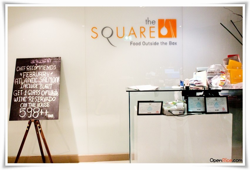 The Square - โรงแรมโนโวเทล ฟินิกซ์ สีลม